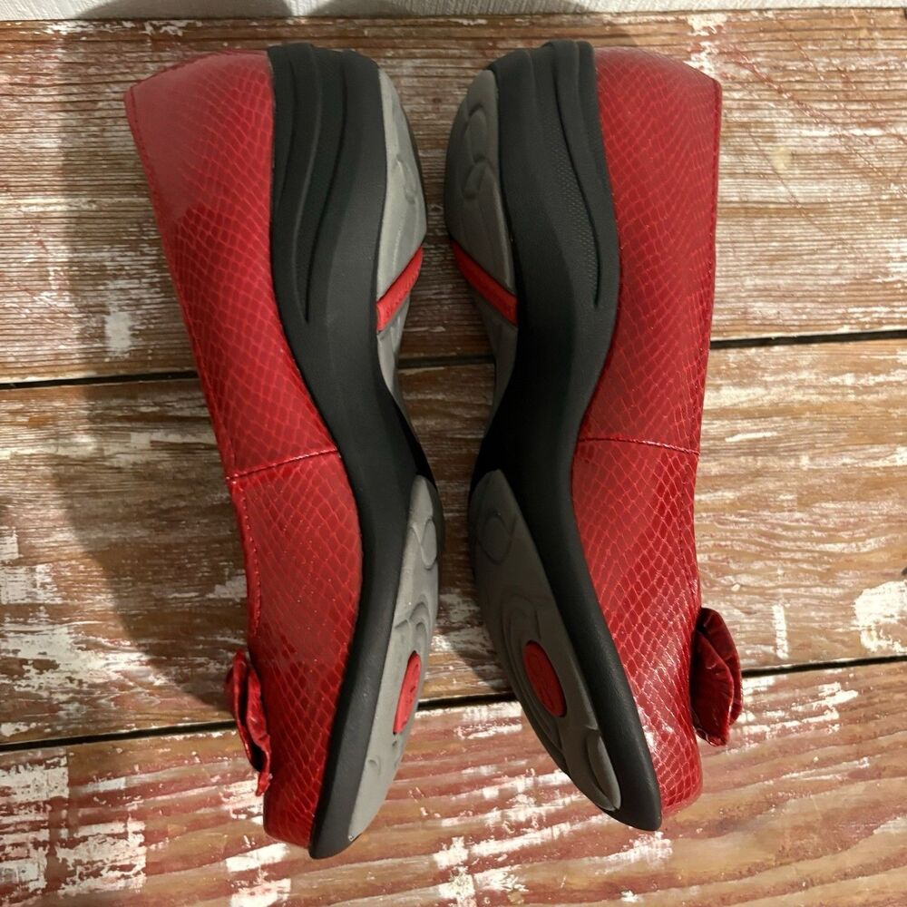 Red Bow Hush Puppies Snakeskin Flats Work Twee Retro Funky Classic Fun Women 8.5 - Picture 13 of 16